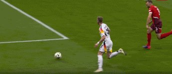 1719170425774080507.gif 德瑞进球.gif